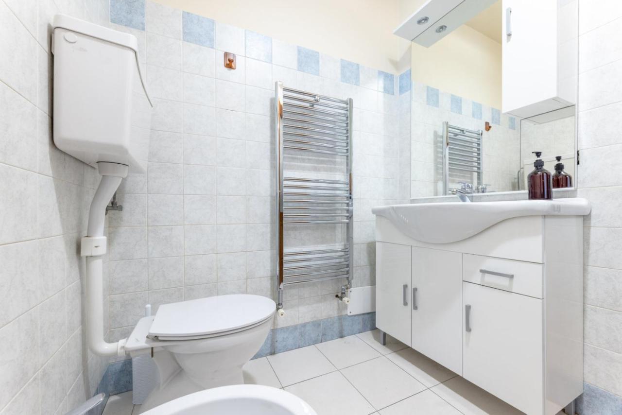 Aosta Centre Apartments - Porta Pretoria 56 Ngoại thất bức ảnh