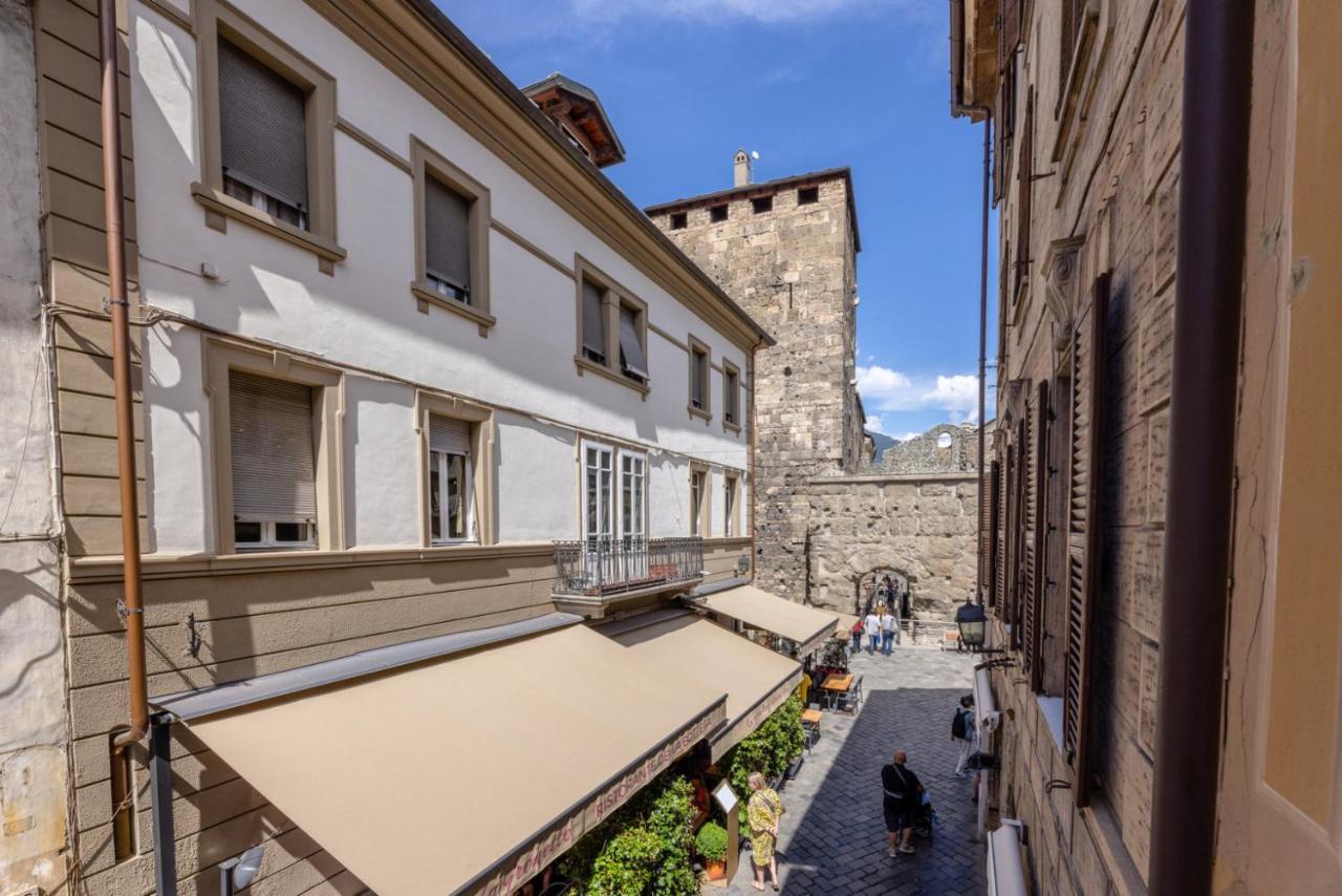 Aosta Centre Apartments - Porta Pretoria 56 Ngoại thất bức ảnh